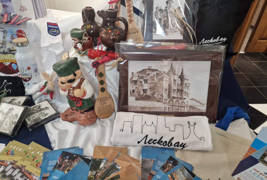 Izložba suvenira i turističkih publikacija